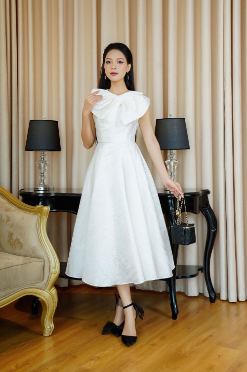 Sixdo White Bowtie Midi Brocade Dress